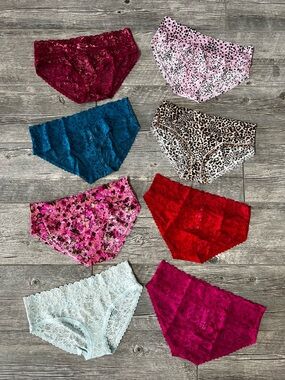 NWT Set of 8 Victoria’s Secret Hip Hugger Hipster Lace Panties